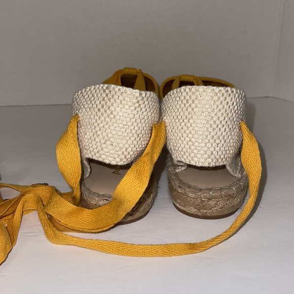 NWT ALDO Seniorita Yellow Wrap Tie Espadrilles 8.5 - Picture 6 of 12